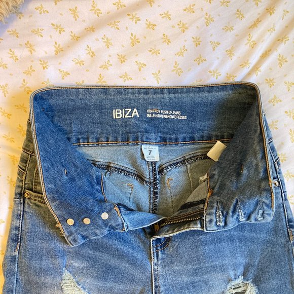 RIPPED SKINNY JEANS - Picture 6 of 16